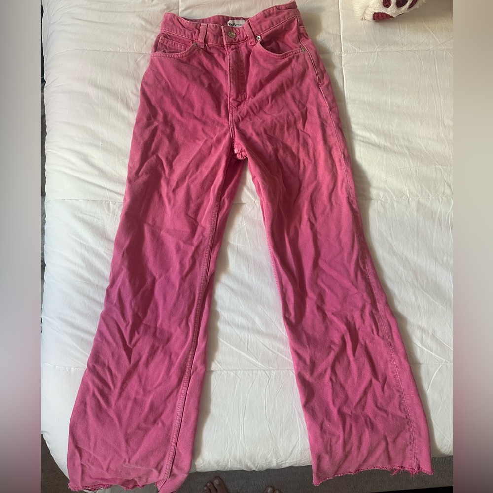 Zara Hot pink women’s straight leg denim jeans